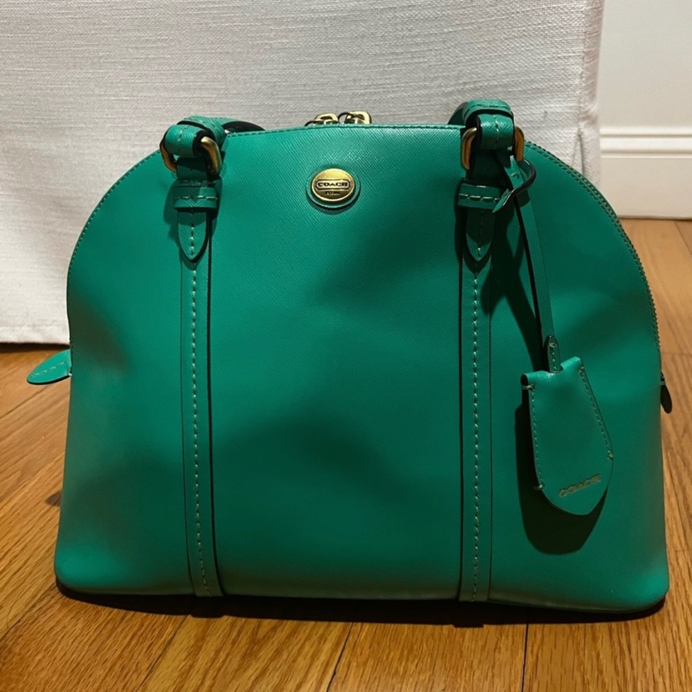🌻COACH BAG